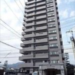 フローレンス古市センターコート　外観。14階建ての13階部分です。
