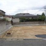 呉市焼山泉ヶ丘2丁目新築　現地。令和3年11月上旬完成予定。木造2階建てです。