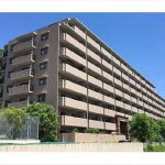 ローズヴィラ中野東　外観。8階建ての6階部分です。