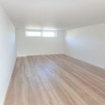 ご家族の思い出の品から季節ものの衣類までたっぷり収納できる小屋裏収納