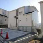パークヒルズ毘沙門　エントランス入口