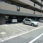 ライオンズマンション三本松　駐車場