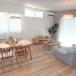 呉市焼山宮ヶ迫1丁目新築　リビングは18帖の広々空間。2面採光で明るい室内です♪