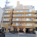 サンシティ船越西古谷公園　エントランスにオートロック付き
