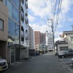 西区観音町中古　外観と前面道路