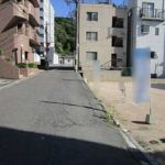 東区牛田中１丁目土地　現地前面道路