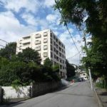 エメラルドマンション尾長　前面道路