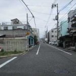 西区小河内町1丁目土地　現地前面道路