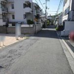 東区牛田中１丁目土地　現地前面道路