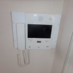 みゆきパークマンションＡ棟　来客がひとめで分かるTVモニター付きインターホン