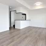 ヴェルパーク山根　リフォーム済みで綺麗なLDK15.8帖。お客様をお招きしてもゆったりできる広さですねd(・∀＜)
