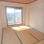 みゆきパークマンションＡ棟　南向きの明るい和室6帖