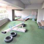 ヴィルヌーブ山根町　小さなお子様を安心して遊ばせられる共用のプレイロット