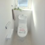 呉市焼山宮ヶ迫1丁目新築　1階ウォシュレット付きトイレ