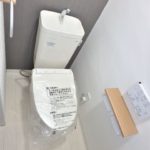 手洗いカウンター付きタンクレストイレ19