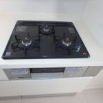 ファミール江波公園リバーサイド参番館　新設システムキッチです。(キッチン)